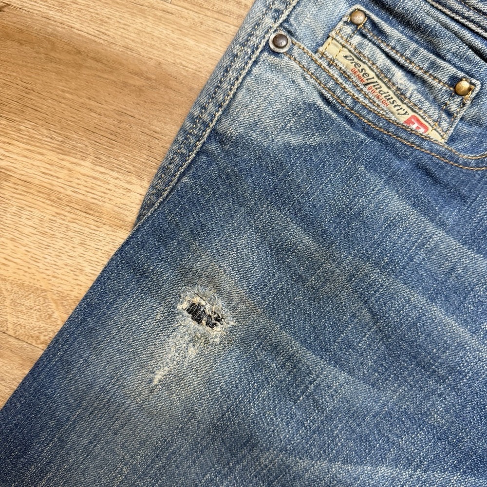 Diesel Vixta Jeans Women 32x32 Blue Flared Stretch Denim Dirty Wash Italy Y2K - Picture 7 of 16